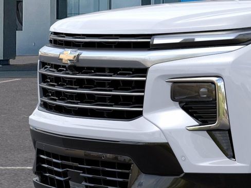 New 2026 Chevrolet Traverse High Country FWD image 13