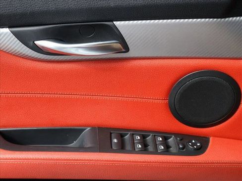 Used 2011 BMW Z4 sDrive35i RWD image 12