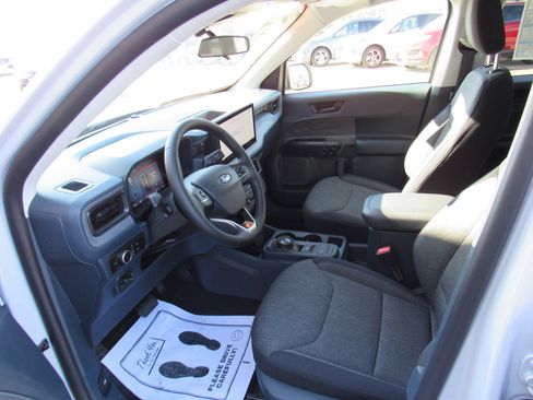 New 2025 Ford Maverick XLT w/ XLT Luxury Package image 8