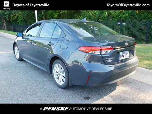 Used 2026 Toyota Corolla LE w/ LE Premium Package FWD image 3