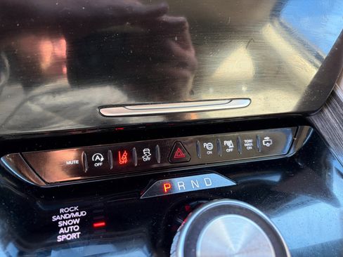 Used 2022 Jeep Wagoneer Series III w/ Convenience Group I image 27