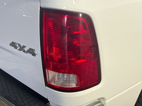 Used 2017 RAM 2500 Tradesman w/ Chrome Appearance Group image 32