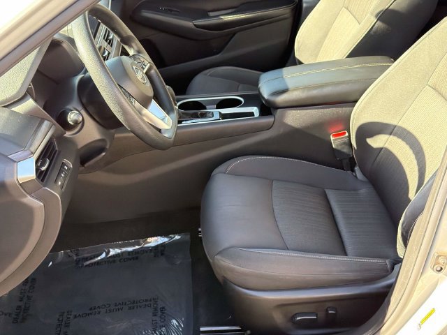 Certified 2024 Nissan Altima 2.5 SV FWD image 16
