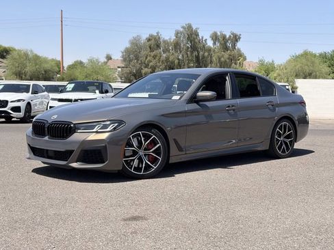 Used 2022 BMW M550i xDrive AWD/4WD image 2