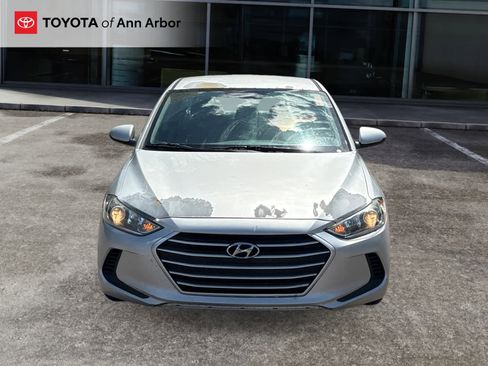Used 2017 Hyundai Elantra SE FWD image 6