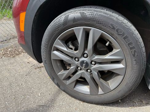 Used 2023 Kia Seltos S w/ Navigation Package AWD/4WD image 7