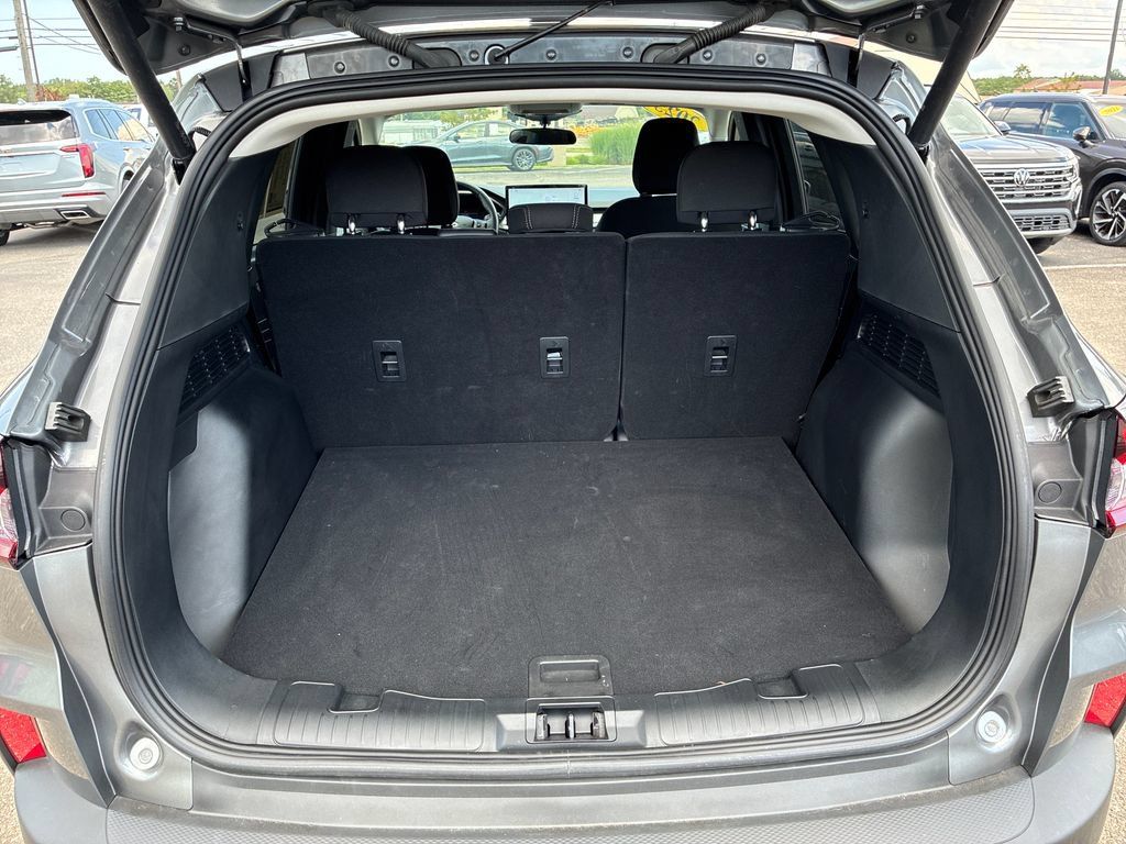 Used 2025 Ford Escape Active w/ Tech Pack #1 AWD/4WD image 14
