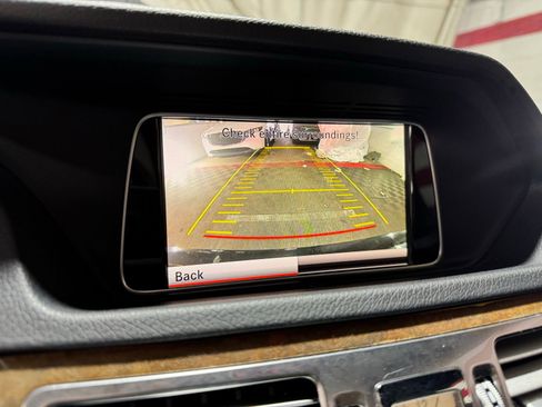 Used 2015 Mercedes-Benz E 350 4MATIC Sedan w/ Premium 1 Package image 21