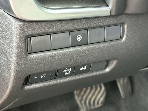 Used 2023 Nissan Rogue SV w/ SV Premium B Package image 20