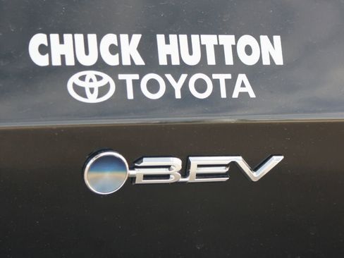 Used 2025 Toyota bZ4X AWD w/ Weather Package image 18