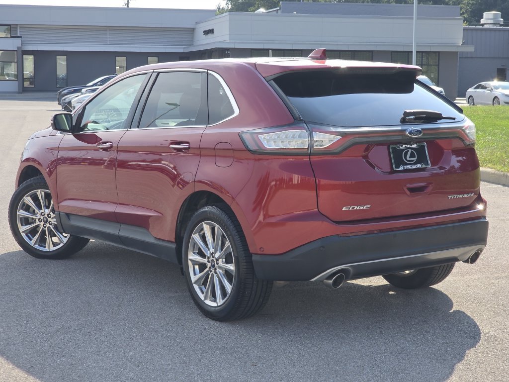 Used 2018 Ford Edge Titanium w/ Equipment Group 302A FWD image 7