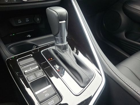 Certified 2025 Acura ADX Base image 16