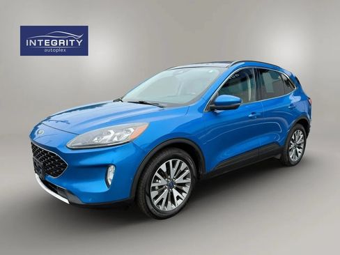 Used 2020 Ford Escape Titanium AWD/4WD image 1