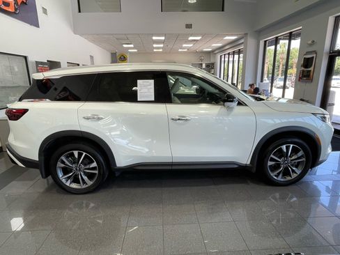 Used 2024 INFINITI QX60 Luxe w/ Cargo Package AWD/4WD image 6