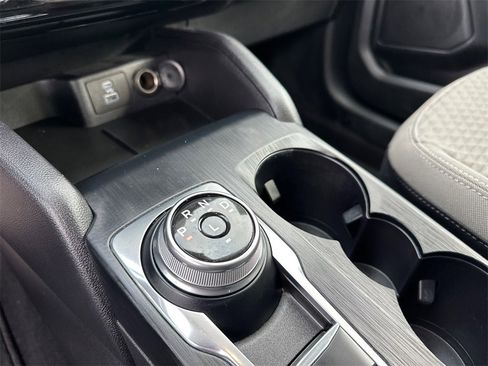 Certified 2022 Ford Escape SE w/ SE Sport Appearance Package image 32