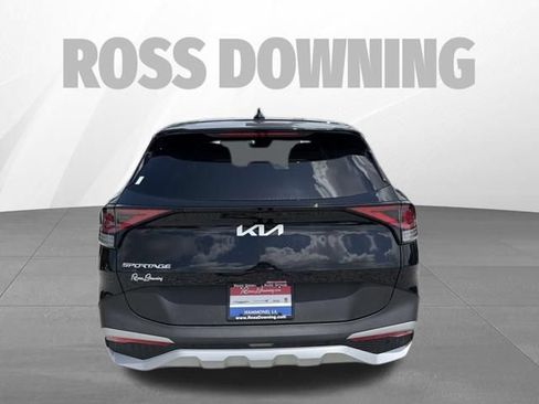 Used 2025 Kia Sportage LX FWD image 5