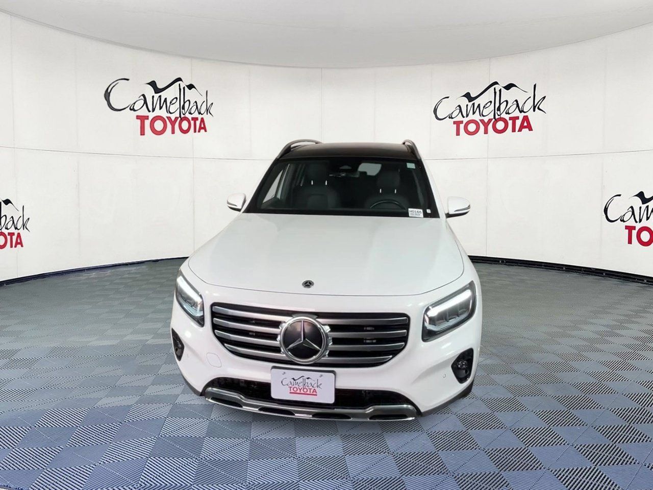 Used 2025 Mercedes-Benz GLB 250 image 6
