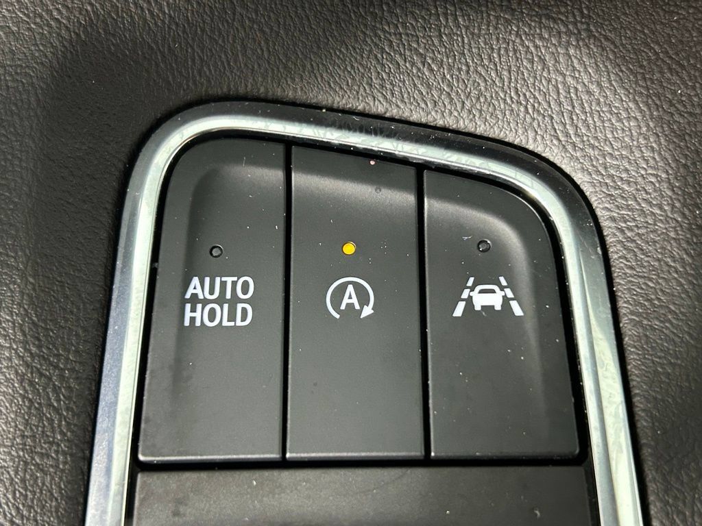 Used 2021 Cadillac Escalade Sport w/ Driver Assist Tech Package AWD/4WD image 26