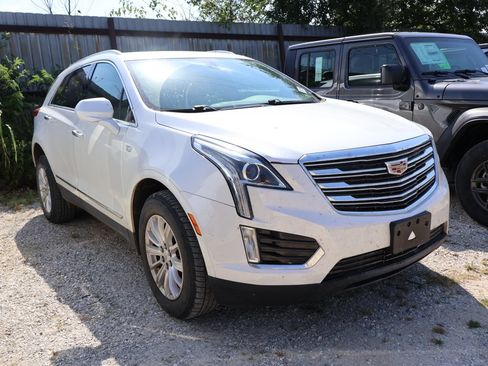 Used 2017 Cadillac XT5 FWD image 19