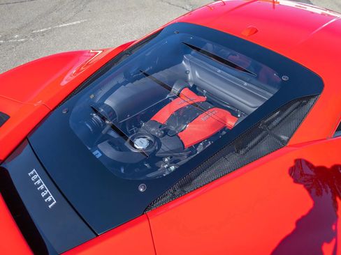 Used 2020 Ferrari F8 Tributo image 76