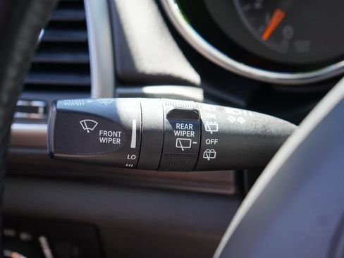 Used 2020 Jeep Grand Cherokee Laredo w/ Security & Convenience Group AWD/4WD image 17