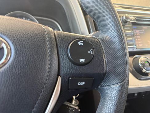 Used 2014 Toyota RAV4 LE FWD image 15