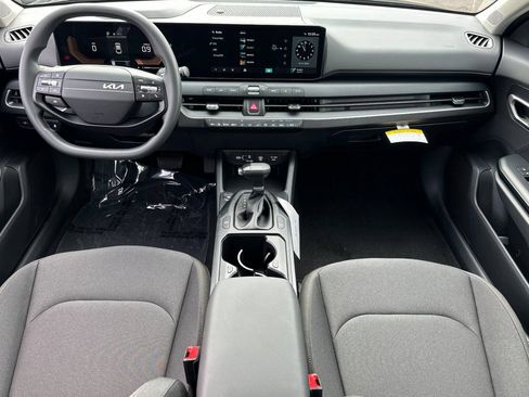 New 2026 Kia K4 FWD image 10