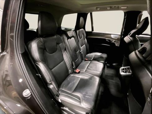 Certified 2023 Volvo XC90 B6 Ultimate image 28