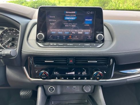 Used 2023 Nissan Rogue SL AWD/4WD image 21