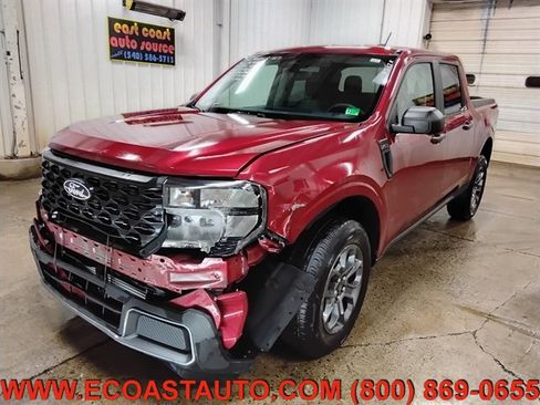 Used 2025 Ford Maverick XLT w/ Equipment Group 302A AWD/4WD image 4