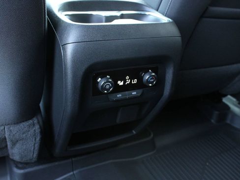 Used 2024 Chevrolet Traverse LT w/ LPO, Floor Liner Package AWD/4WD image 21