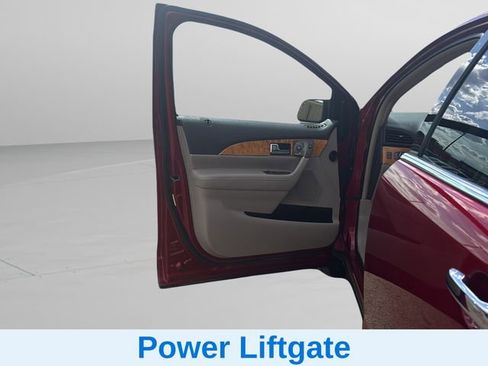 Used 2015 Lincoln MKX AWD w/ Equipment Group 101A image 13