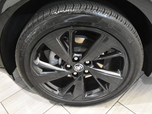 Used 2022 Buick Envision Essence w/ Technology Package II image 10