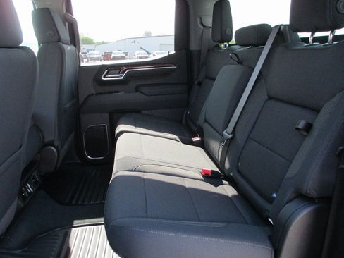 New 2025 GMC Sierra 1500 Elevation image 14