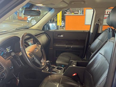 Used 2017 Ford Flex Limited image 4