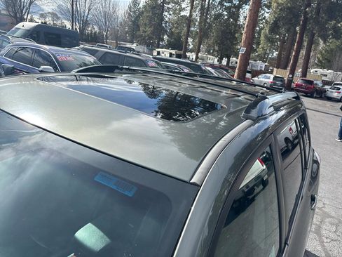 Used 2013 Toyota Highlander Limited image 11