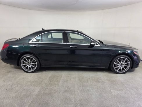 Used 2020 Mercedes-Benz S 560 Sedan image 3