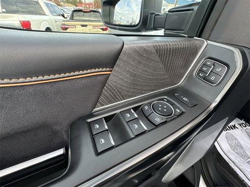 Used 2024 Ford F350 Platinum image 13