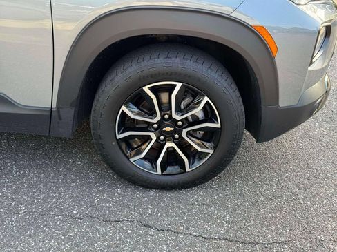 Used 2023 Chevrolet TrailBlazer ACTIV w/ Convenience Package AWD/4WD image 9