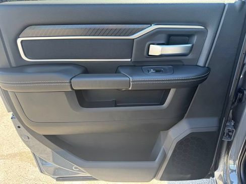 New 2026 RAM 2500 Big Horn AWD/4WD image 19
