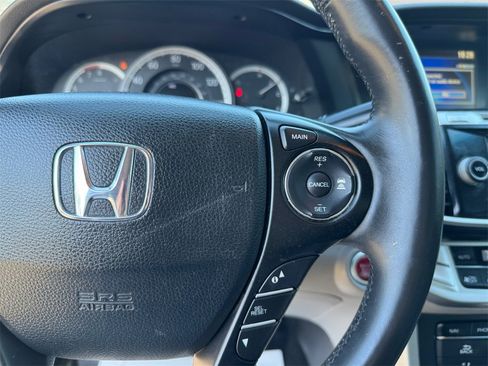 Used 2015 Honda Accord Touring image 20