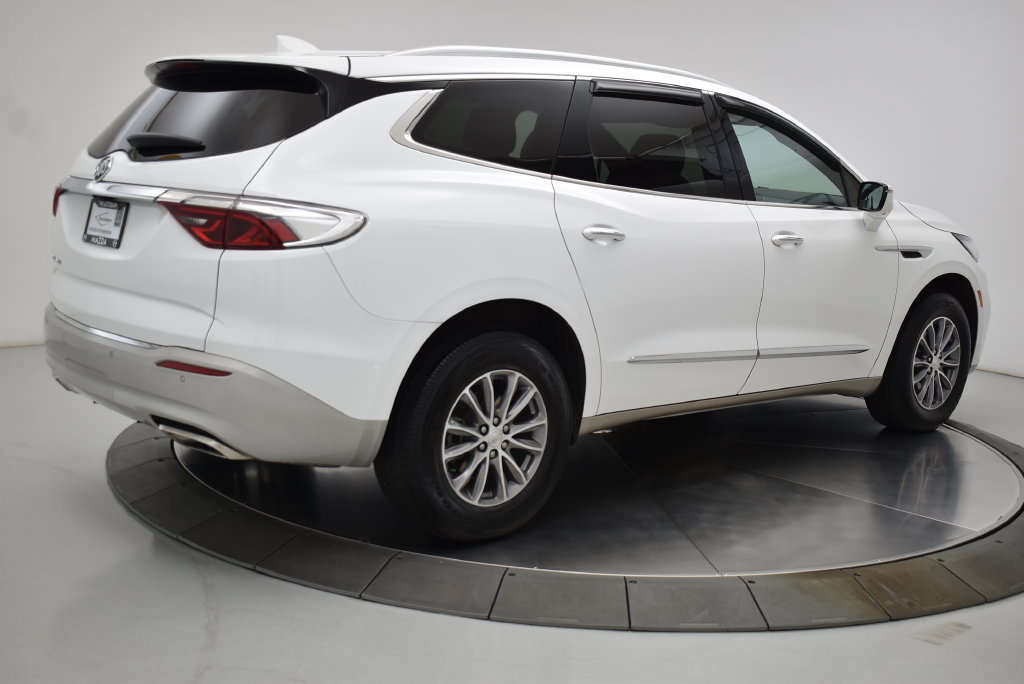 Used 2022 Buick Enclave Essence FWD image 21