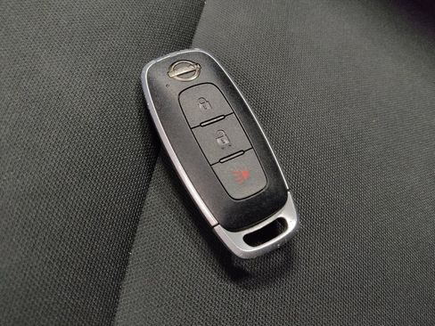 Used 2024 Nissan Rogue S AWD/4WD image 32