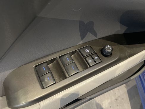 Used 2024 Toyota Camry SE FWD image 16