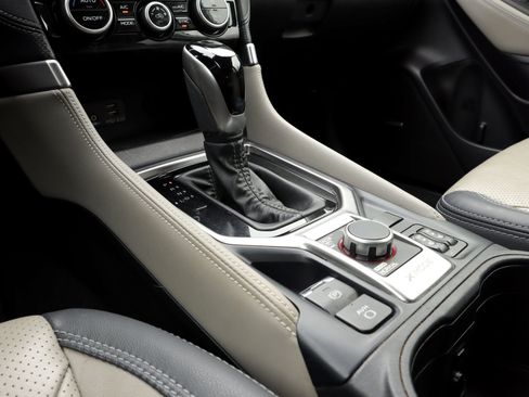 Used 2020 Subaru Forester Limited w/ Popular Package #3 image 16