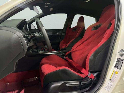 Used 2025 Honda Civic Type R image 16
