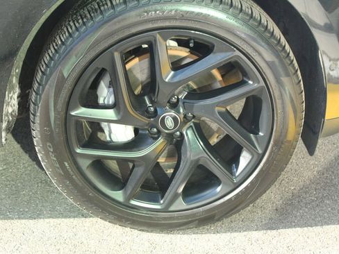 Used 2023 Land Rover Range Rover Sport SE image 9