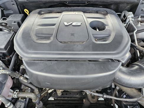 Used 2018 Jeep Grand Cherokee Limited image 32