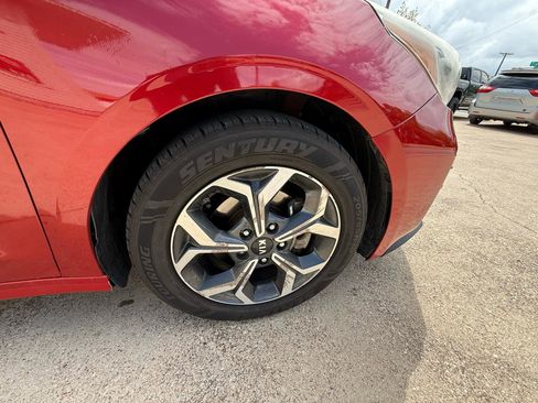 Used 2020 Kia Forte LXS image 13