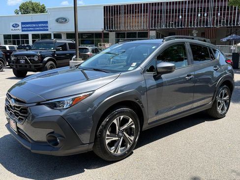 Used 2024 Subaru Crosstrek 2.0i Premium AWD/4WD image 4